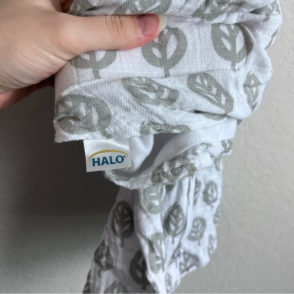 HALO SleepSack Swaddle Small S 3-6M Cotton Muslin Adjustable Gray Leaf - Picture 4 of 10